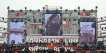 Grup band GIGI tampil di panggung utama Soundrenaline 2012, A Stage.