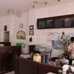Kasir dan Front Desk yang juga bergaya vintage