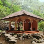 Mushola yang nyaman di Curug Cilember