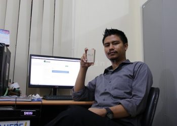 ASUS ZenPower 10050mAH benar-benar inovasi cerdas. Ukurannya mini, kapasitas dayanya maksi.