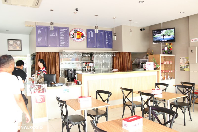 HO’s Café Bangka counter